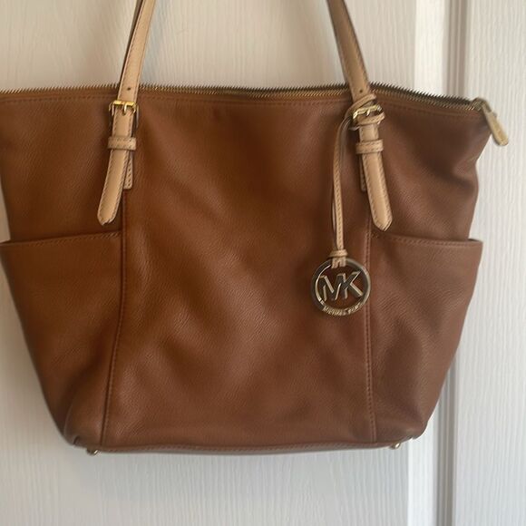 Michael Kors Tan Leather Shoulder Bag - Picture 1 of 9